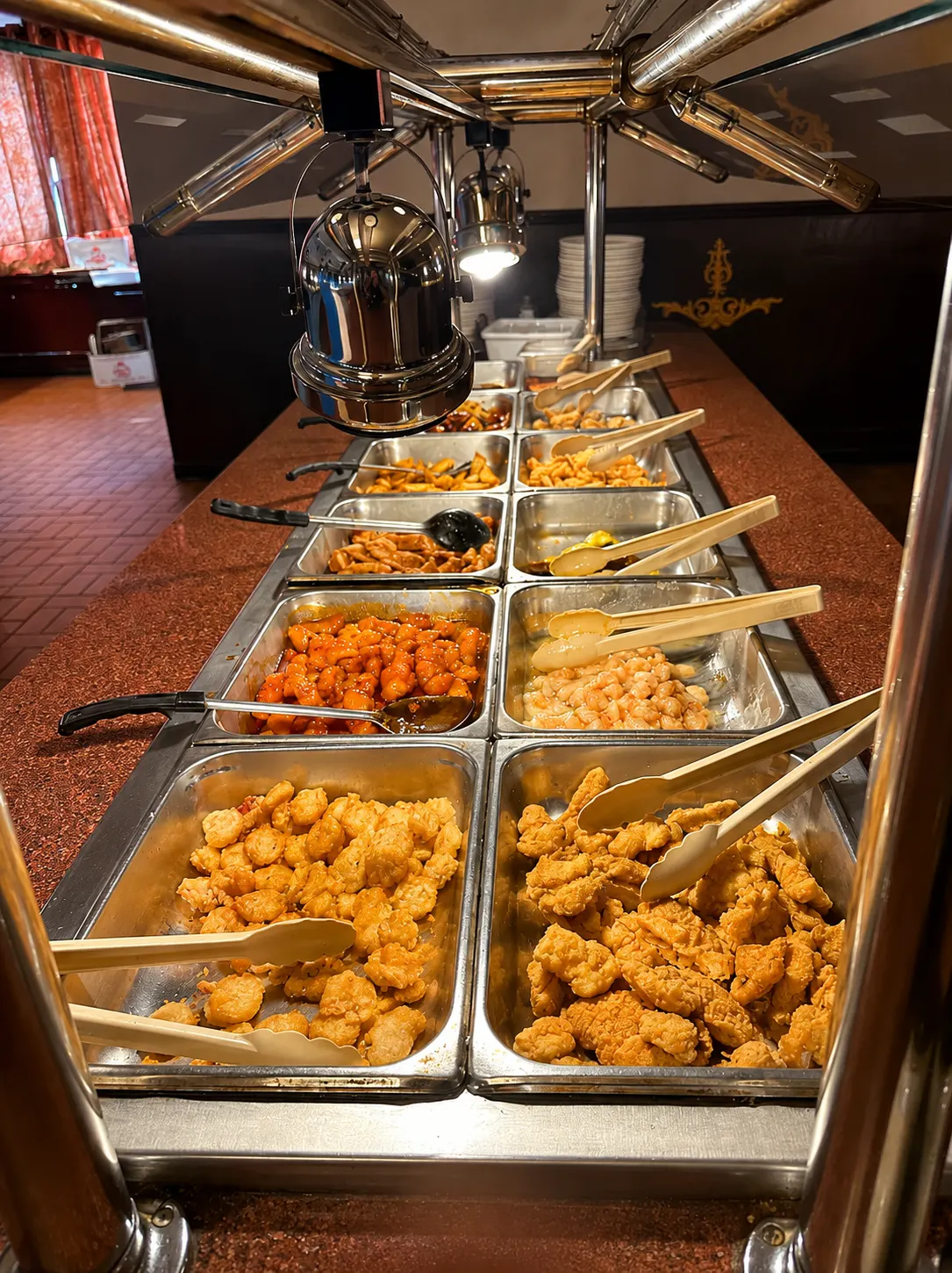 Family dining and buffet experience